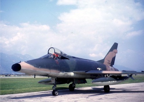 F100D-Aviano1a.jpg (39508 bytes)
