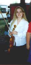 Lauren2.jpg (52569 bytes)