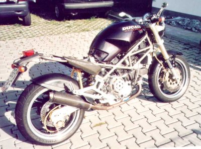 78 ps aus 900ccm, naja ;-)