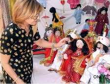 Visitors view the cultural art of Pakistan on display