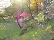 A scenic rest-spot near the Parking - Photo: AJ Nov 2006