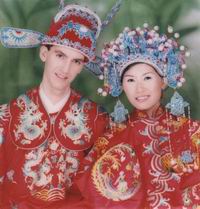 Daisy and Scott's pre-wedding photo