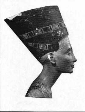 nefertiti.JPG (9541 byte)