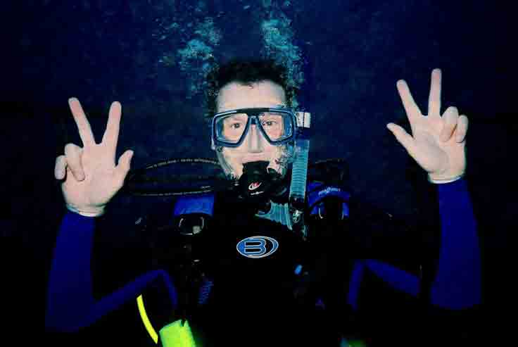 Daniel is an Advanced Diver now!
