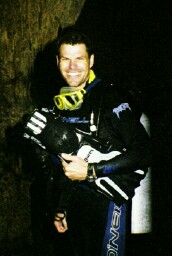 Climbing into the cave... ready to dive!