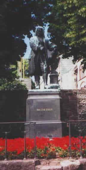 Statue of Bach