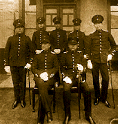 policia.gif (39167 bytes)