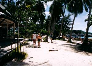 In front of hippo dive center