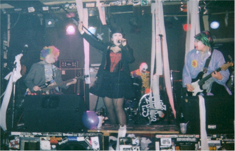 Halloween Big Top Cervix show 10/30/04 click for more