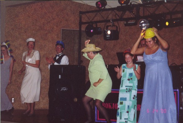 062400-Reception-30.JPG