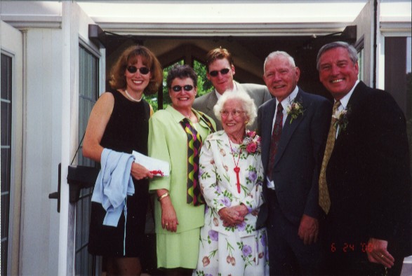 062400-Wedding-14.JPG
