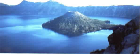 Beautiful Crater Lake in Oregon-how blue is blue?