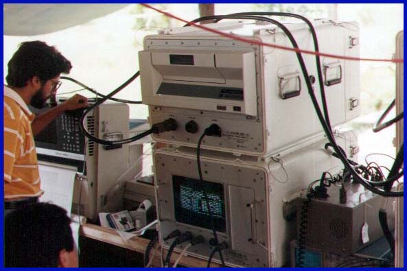 Instruments for recording seismic data