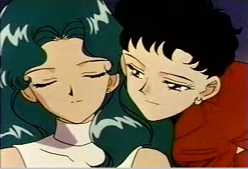 Why doesn't anyone think he's a pervert? I mean have these ppl SEEN this episode?!