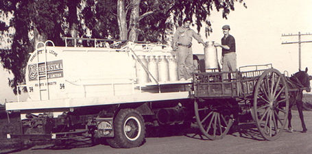 Historia Argentina,General Rodriguez,Serenisima,Pascual Mastellone,empresas,industrias lacteas,agroindustrias,www.diarioaccion.com.ar,John Travolta,Nicholas Cage,Contracara,cirugias esteticas,rostro,lipoaspiraciones,medicina,cirujanos,operaciones,Maria Reich,Nazca,lineas,calendario astronomico,Peru,dibujos,astronomia,geometria,Bernd Teichert,mapas,Ana Mar&iacute;a Cogorno,ovnis,misterios,Cristobal Colon,Hernando,Diego,catedral Sevillana,Cartuja Pickman,Jos&eacute; Antonio Lorente,Granada,ADN;restos,Marcial Castro,antropologia,Republica Dominicana,www.egipto.com,Egipto,Keops,piramides,descubrimientos,Aton,Ankh,tumbas,sarcofacos,momias,embalsamamientos,Kefren,camaras secretas,Nefertiti,Amenofis,Nilo,inundaciones,Blade Runner,Ridley Scott, Richard Dawkins,Steven Pinker,Harrison Ford,Stephen Minger,Stanley Kubrick,Daryl Hanna,replicantes,androides,ciencia ficcion,Contactos,SHGb02+14a,proyecto SETI,Search for Extra Terrestial Intelligence,SETI@home,Robert Zemeckis,Jodie Foster,Dan Wertheimer,New Scientist,Arecibo,Puerto Rico,civilizaciones extraterrestres,Ma libert&eacute; de penser,Florent Pagny,Argentina,France,Patagonia,Argentine,Azucena Caama&ntilde;o,Savoir aimer,artistes,musique,musica,CD,cantores,ventas,compras,ranking,Paparazzi,Isabel Sartorius,Borbon,Ortiz Pati&ntilde;o,Vallejo Najera,Entrecanales,Mora Figueroa,Antonio Montero,Sainz Vicu&ntilde;a,Espa&ntilde;a,jet set,Mallorca,Ibiza,John Fitzgerald Kennedy,Lee Harvey Oswald,Vitaliy Fadeyev,Lawrence Berkeley,Carl Haber,Fidel Castro,Lyndon B. Johnson,Jackie,Onassis,Irma Roy,Carolina Papaleo,Osvaldo,diputada nacional,Congreso,Argentina,Raul Granillo Ocampo,politica,justicialismo,peronismo,cine,television,La Horqueta,San Isidro,que se vayan todos,diciembre 2001,2002,2003,2004,maria julia alsogaray,alvaros,,Roberto Mart&iacute;nez Medina,Maria Julia Alsogaray,Ra&uacute;l Granillo Ocampo,Jorge Rodr&iacute;guez,V&iacute;ctor Alderete,Claudia Bello,Angel Massa,Alfredo Yabran,Mario Pontaquarto,Nestor Carlos Kirchner,Cristina Elizabeth Fernandez,corrupcion,senado,general rodriguez,anibal,fernandez,alberto,fernando de la rua,ines pertine,eduardo duhalde,hilda chiche gonzalez,2000,2001,2002,2003,2004,Museos,www.louvre.fr,Leonardo Da Vinci,Gioconda,Mona Lisa,Italia,Francia,France,inventos,Italy,renacimiento,historia,cuadros,links,images,postcards,photos,fotos,imagenes,postales,pictures,historia,arqueologia,descubrimientos,culturales,agenda,infodiario,diario accion,buenos aires,argentina,Diario Accion de General Rodriguez, politica, actualidad, noticias e informacion, personalidades e instituciones, policiales, galerias de fotos; historia de General Rodriguez, sus origenes, edificios, estancias, habitos y costumbres, anecdotas, comercios e industrias, los fundadores, antiguas instituciones, fotos e imagenes; suplementos especiales: la crisis politica, economica y social de la Argentina, los acontecimientos de Diciembre de 2001, articulos y entrevistas; Emigracion: toda la informacion destinada a aquellos que desean emigrar, radicarse o estudiar en el exterior, visas, pasaportes, consejos, guias, informacion util, links; Trueque: novedades e informacion, links, estructura del trueque; el casamiento de Maxima Zorreguieta y el principe Guillermo Alejandro de Holanda; Guerra de Afganistan: galeria de imagenes e informacion sobre la primera guerra del siglo XXI; la guerra de Irak, Bagdad, Georges W. Bush, Saddam Husseim, el atentado a las torres Gemelas de Nueva York, las twin towers, el 11-s, y descripcion del hecho que conmovio al mundo; Empleo: consultoras, clasificados, agencias de empleo, consejos e informacion util, curriculum vitae, como confeccionarlos, noticias de actualidad; 
Los numeros de la crisis: Las consecuencias de la crisis politica, economica y social; estadisticas, pobreza, desnutricion, salud y asistencia; noticias regionales y provinciales, columnas y editoriales; informacion para negocios: pymes, links, empresas y negocios; Agenda Cultural con toda la informacion de cursos, universidades, talleres, escuelas y oportunidades, exposiciones de arte de la region; buscadores en Internet, Enlaces: links a los mejores sitios de educacion, cultura, arte, biografias, politica, interes general, web, Links del Diario Accion: RMS Titanic, su historia, su tragico viaje inaugural; historias, testimonios, documentos y articulos sobre el naufragio; links y sitios sobre el tema; la pelicula de Cameron, fotos e imagenes; suplementos especiales, Historia Argentina y de General Rodriguez, la llegada de la democracia en General Rodriguez, la asuncion de Juan Lumbreras como intendente en 1983, galeria de imagenes, sus palabras y los actos, su gabinete, festejos de la comunidad. Fundacion del pueblo de General Rodriguez, sus instituciones y personalidades relevantes, arquitectura y edificios, comercios e industrias, sus comienzos, estancias, inmigraciones italianas, espa&ntilde;olas, vascas e irlandesas, anecdotas y efemerides, sus hombres ilustres, el Hospital Vicente Lopez y Planes, su fundacion por las Damas de Beneficencia, el hundimiento del crucero General Belgrano, testimonios de ex combatientes y tripulantes, su comandante Hector Elias Bonzo, fotos e imagenes, recuerdos y homenajes, historia de la familia Bonzo de General Rodriguez, entrevistas y articulos periodisticos. La guerra de Malvinas en el Atlantico Sur, el conflicto belico con Gran Breta&ntilde;a de 1982, politicos relevantes, Benjamin Paez y Trueba, fotos antiguas de familias fundadoras, galerias de imagenes de pobladores, recorrida virtual por el antiguo General Rodriguez, el paso de la Infanta en 1910, historia de La Serenisima, la familia Mastellone, La Choza, Bernardo de Irigoyen, peronismo y radicalismo y muchisimo mas,Diario Accion de General Rodriguez, politica, actualidad, noticias e informacion, personalidades e instituciones, policiales, galerias de fotos; historia de General Rodriguez, sus origenes, edificios, estancias, habitos y costumbres, anecdotas, comercios e industrias, los fundadores, antiguas instituciones, fotos e imagenes; suplementos especiales: la crisis politica, economica y social de la Argentina, los acontecimientos de Diciembre de 2001, articulos y entrevistas; Emigracion: toda la informacion destinada a aquellos que desean emigrar, radicarse o estudiar en el exterior, visas, pasaportes, consejos, guias, informacion util, links; Trueque: novedades e informacion, links, estructura del trueque; el casamiento de Maxima Zorreguieta y el principe Guillermo Alejandro de Holanda; Guerra de Afganistan: galeria de imagenes e informacion sobre la primera guerra del siglo XXI; el atentado a las torres Gemelas de Nueva York y dscripcion del hecho que conmovio al mundo; Empleo: consultoras, clasificados, agencias de empleo, consejos e informacion util, curriculum vitae, como confeccionarlos, noticias de actualidad; Los numeros de la crisis: Las consecuencias de la crisis politica, economica y social; estadisticas, pobreza, desnutricion, salud y asistencia; noticias regionales y provinciales, columnas y editoriales; informacion para negocios: pymes, links, empresas y negocios; Agenda Cultural con toda la informacion de cursos, universidades, talleres, escuelas y oportunidades, exposiciones de arte de la region; buscadores en Internet, Enlaces: links a los mejores sitios de educacion, cultura, arte, biografias, politica, interes general, web, Links del Diario Accion: RMS Titanic, su historia, su tragico viaje inaugural; historias, testimonios, documentos y articulos sobre el naufragio; links y sitios sobre el tema; la pelicula de Cameron, fotos e imagenes; suplementos especiales y muchisimo mas
