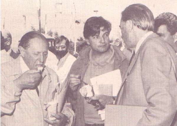 Diario Accion de General Rodriguez, politica, actualidad, noticias e informacion, personalidades e instituciones, policiales, galerias de fotos; historia de General Rodriguez, sus origenes, edificios, estancias, habitos y costumbres, anecdotas, comercios e industrias, los fundadores, antiguas instituciones, fotos e imagenes; suplementos especiales: la crisis politica, economica y social de la Argentina, los acontecimientos de Diciembre de 2001, articulos y entrevistas; Emigracion: toda la informacion destinada a aquellos que desean emigrar, radicarse o estudiar en el exterior, visas, pasaportes, consejos, guias, informacion util, links; Trueque: novedades e informacion, links, estructura del trueque; el casamiento de Maxima Zorreguieta y el principe Guillermo Alejandro de Holanda; Guerra de Afganistan: galeria de imagenes e informacion sobre la primera guerra del siglo XXI; el atentado a las torres Gemelas de Nueva York y dscripcion del hecho que conmovio al mundo; Empleo: consultoras, clasificados, agencias de empleo, consejos e informacion util, curriculum vitae, como confeccionarlos, noticias de actualidad; 
Los numeros de la crisis: Las consecuencias de la crisis politica, economica y social; estadisticas, pobreza, desnutricion, salud y asistencia; noticias regionales y provinciales, columnas y editoriales; informacion para negocios: pymes, links, empresas y negocios; Agenda Cultural con toda la informacion de cursos, universidades, talleres, escuelas y oportunidades, exposiciones de arte de la region; buscadores en Internet, Enlaces: links a los mejores sitios de educacion, cultura, arte, biografias, politica, interes general, web, Links del Diario Accion: RMS Titanic, su historia, su tragico viaje inaugural; historias, testimonios, documentos y articulos sobre el naufragio; links y sitios sobre el tema; la pelicula de Cameron, fotos e imagenes; suplementos especiales y muchisimo mas