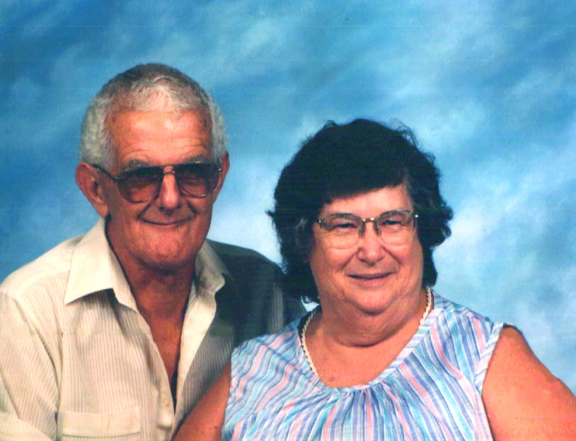 couple.jpg (60816 bytes)