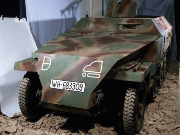leichte Sch�tzenpanzerwagen Sd.Kfz.250/1 (Neu)