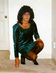 dress8a.jpg (10272 bytes)