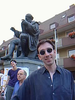 Stra�enfest '98 - Statue (17387 Byte)