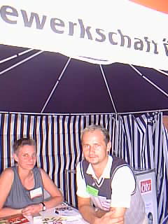 Stra�enfest '98 - �TV-Infostand (19679 Byte)