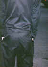 suit1.jpg (17619 bytes)