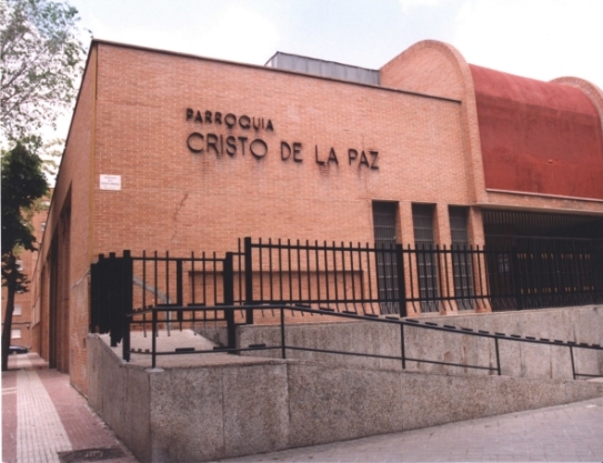 Fachada de la parroquia