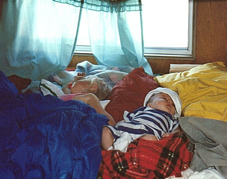 95sleep.jpg (38603 bytes)