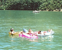 98smallfloat.jpg (15996 bytes)