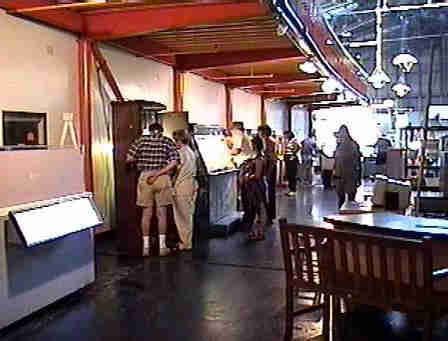 Exploratorium Entrance inside
