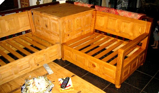 Daybed and corner table