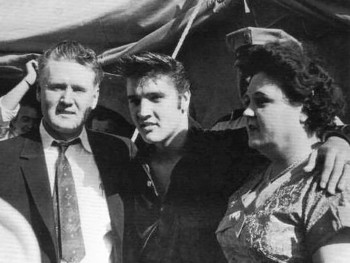 1950s Elvis with Gladys and Vernon.