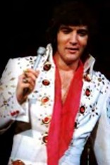 Elvis onstage in 1971.