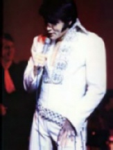 Elvis on stage in Las Vegas 1970.
