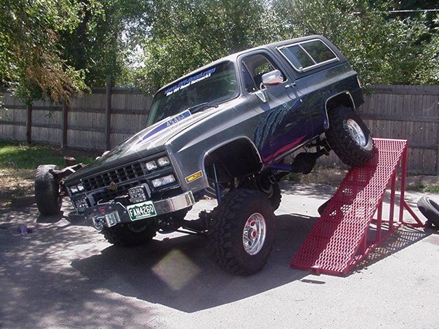 This beast belongs to Shawn Spickler of Off-road.com.&nbsp; A cool guy, an even cooler Blazer.&nbsp; This thing is MEAN, people!