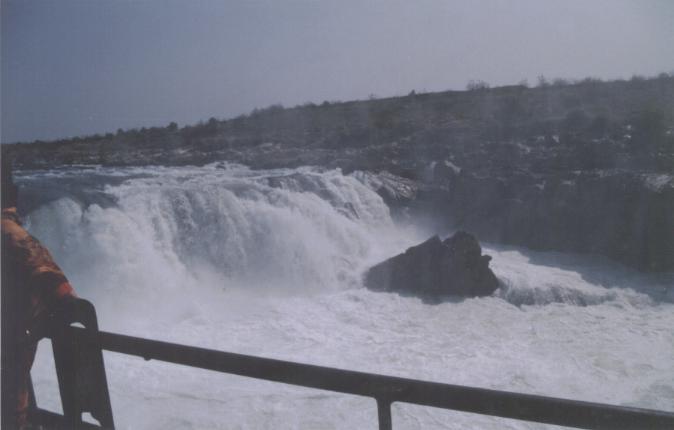 Dhuandhar Waterfall