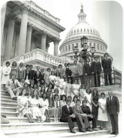 seniortrip.jpg (561898 bytes)