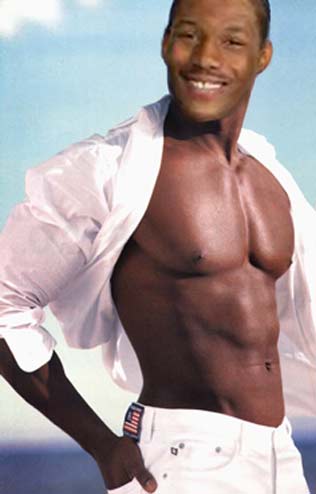 THE NEW RALPH LAUREN MODEL, NICE BODY!