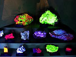 here are some minerals that glow in the dark under a black lamp