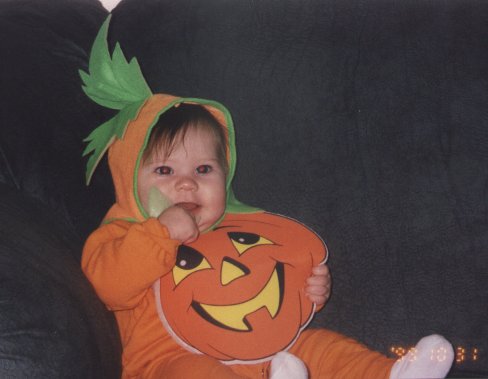 "HAPPY HALLOWEEN"