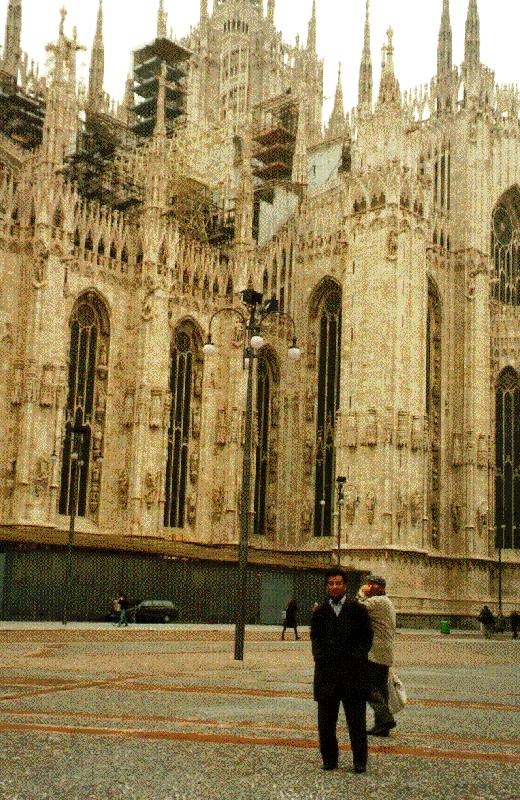 In Milan, Italy(120K) Please wait ...