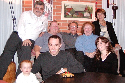 For my Dad's graduation we got visitors from Las Vegas: Dwyte, Sue and Patty...