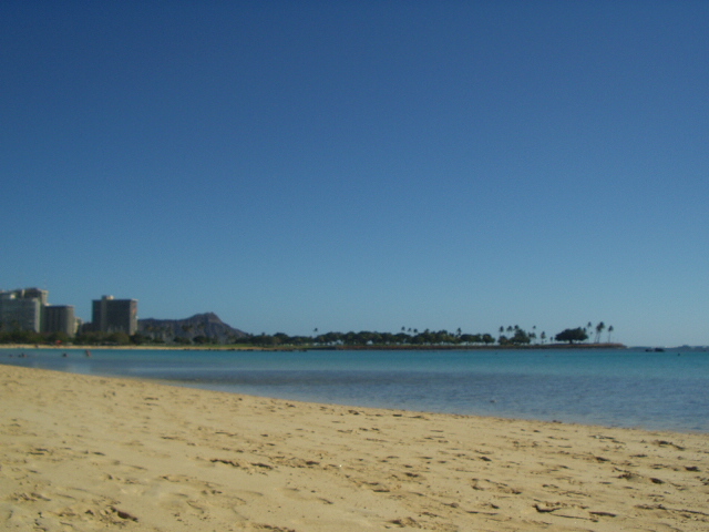 it's pretty darn calm here, but that's ok, cause sometimes you just wanna relax and swim without getting pounded again and again by monster waves!