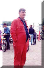 roy.jpg (48668 bytes)