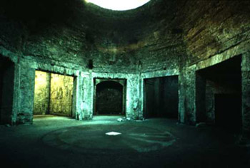 Octagonal room