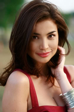 Anne Curtis