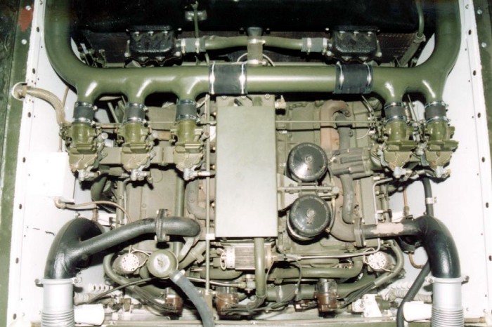 Sherman Register > Surviving Shermans > M4A4 s/n 5271 > fitting engine