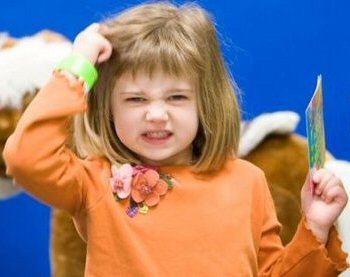 lice causes itching and scratching