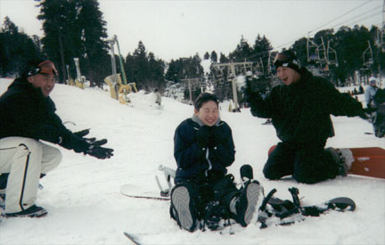 snowbombsqirley.jpg (29993 bytes)