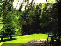 ParkPatio.jpg (50707 bytes)